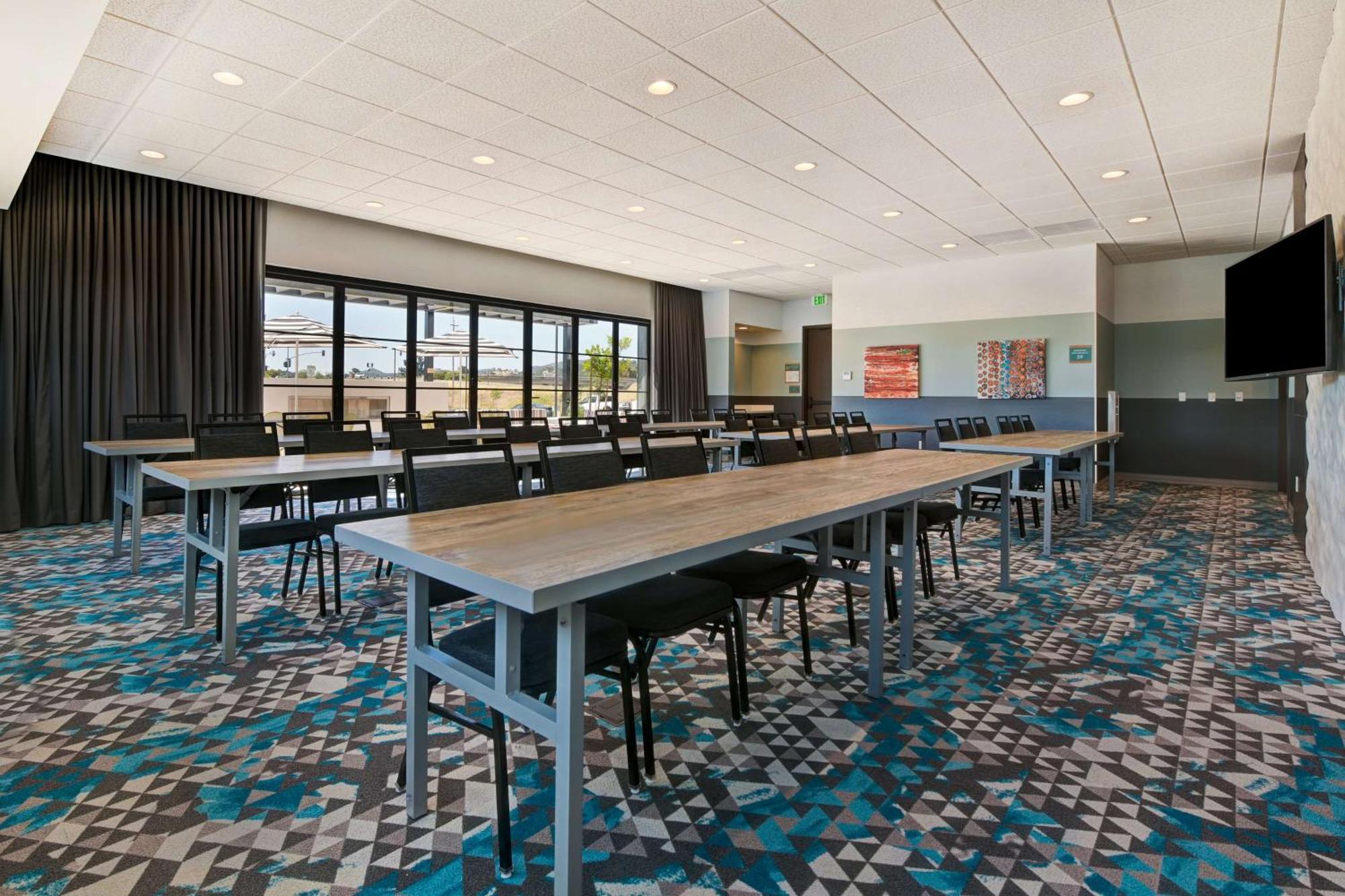 Home2 Suites By Hilton Atascadero, Ca Екстер'єр фото